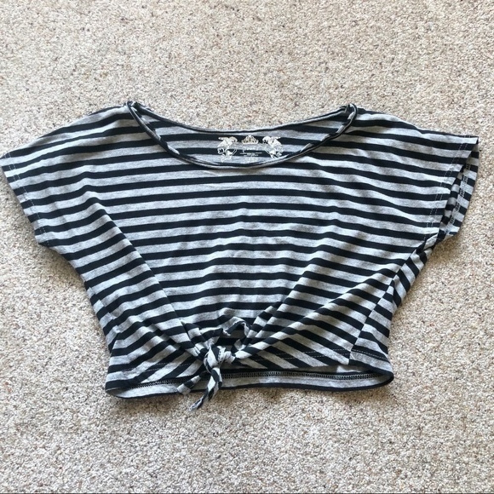 Black & Gray Striped Crop Top with Tie Front Small